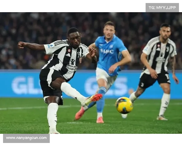 尤文尝试租借威尼斯前锋奥科罗,总价220万,或将实现先租后买签约。 尤文尝试租借威尼斯前锋奥科罗,总价220万,或将实现先租后买签约。