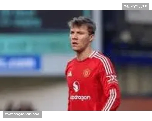 曼联计划将霍伊伦以600万欧元租借离队,至今尚未上场比赛 曼联计划将霍伊伦以600万欧元租借离队,至今尚未上场比赛